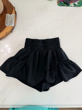 High-Waist Ruffle Flowy Women’s Shorts — Black
